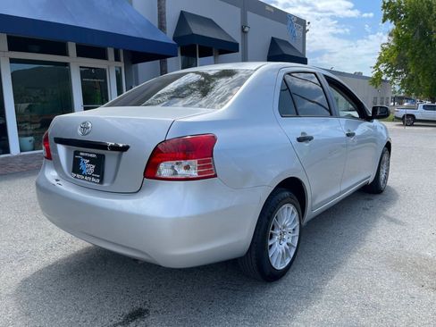 Used 2012 Toyota Yaris Sedan FWD image 5