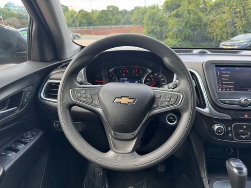 Used 2020 Chevrolet Equinox LT image 29