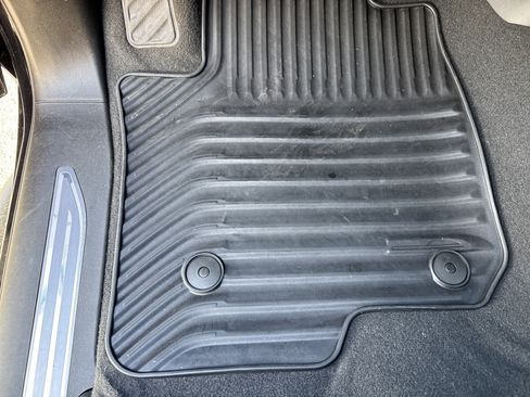 Used 2023 GMC Sierra 1500 Elevation image 18