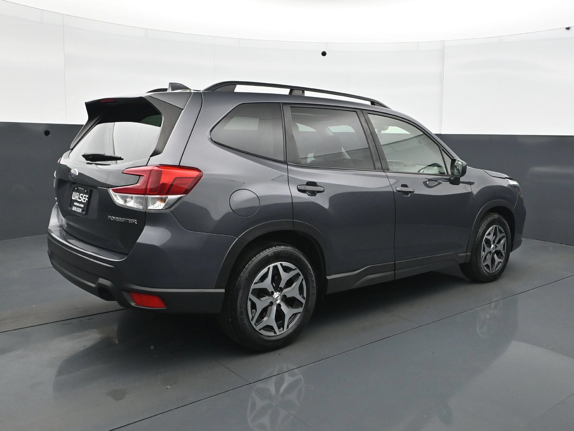 Used 2021 Subaru Forester Premium AWD/4WD image 7