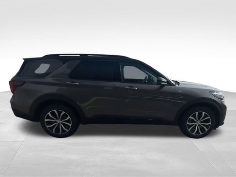 New 2026 Ford Explorer ST-Line AWD/4WD image 2