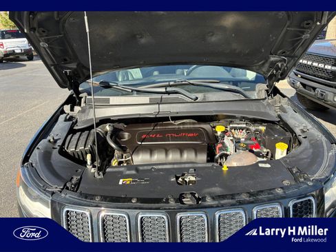 Used 2018 Jeep Compass Limited w/ Navigation Group image 21