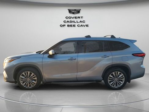 Used 2020 Toyota Highlander Platinum image 5