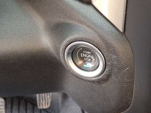 Used 2020 Chevrolet Silverado 1500 LT Trail Boss w/ Convenience Package image 22