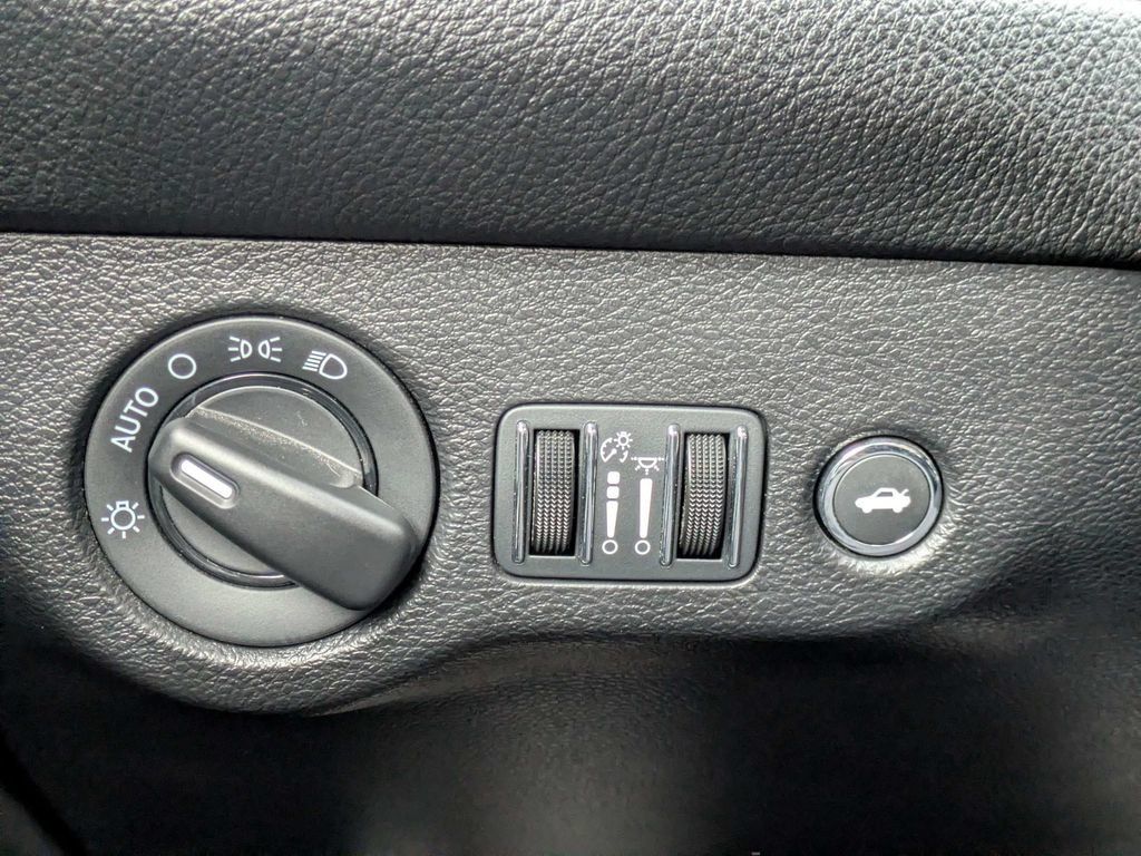 Used 2023 Dodge Challenger SRT Hellcat RWD image 21