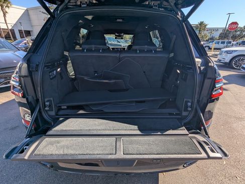 Used 2023 BMW X7 xDrive40i w/ M Sport Package image 27