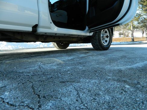 Used 2017 GMC Sierra 1500 2WD Regular Cab image 15