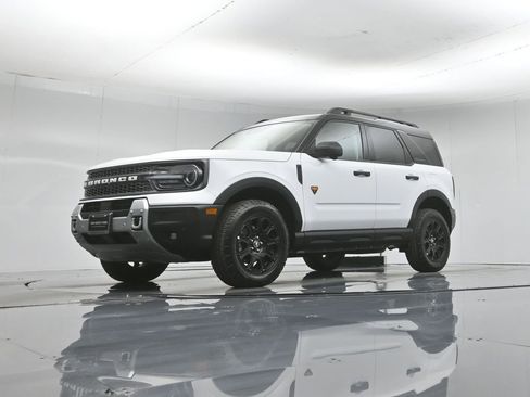 Used 2025 Ford Bronco Sport Badlands AWD/4WD image 47