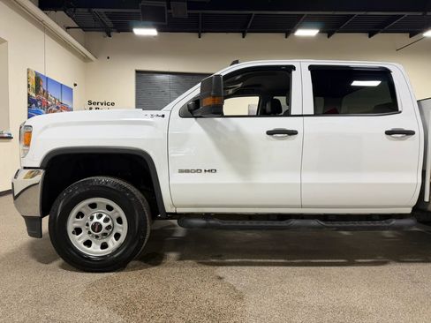 Used 2017 GMC Sierra 3500 4x4 Crew Cab w/ Snow Plow Prep Package image 21