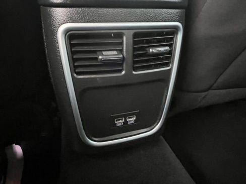 Used 2022 Chrysler 300 Touring w/ Sport Appearance Package image 23