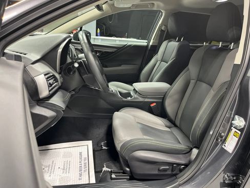 Used 2025 Subaru Outback Onyx Edition XT AWD/4WD image 14