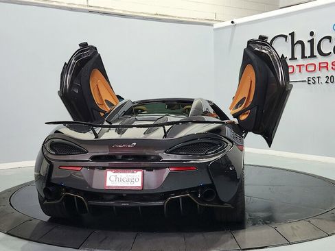 Used 2019 McLaren 570S Spider RWD image 6