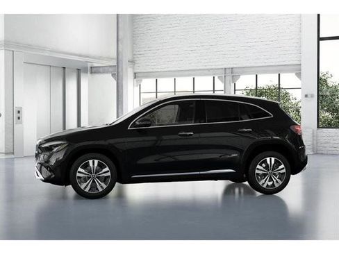 New 2026 Mercedes-Benz GLA 250 4MATIC image 34