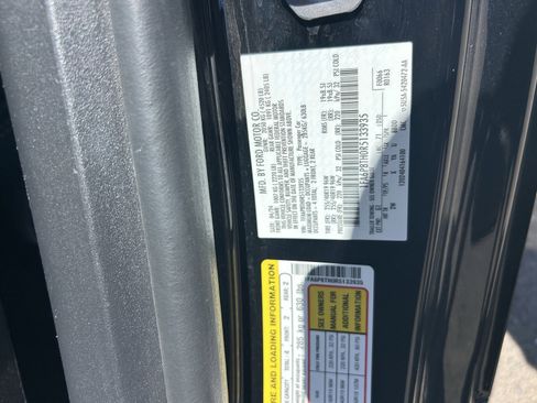 Used 2024 Ford Mustang Coupe RWD image 17