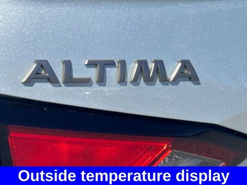 Used 2024 Nissan Altima 2.5 SV image 22