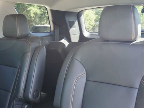 Used 2021 Chevrolet Traverse RS w/ LPO, Cargo Package FWD image 21
