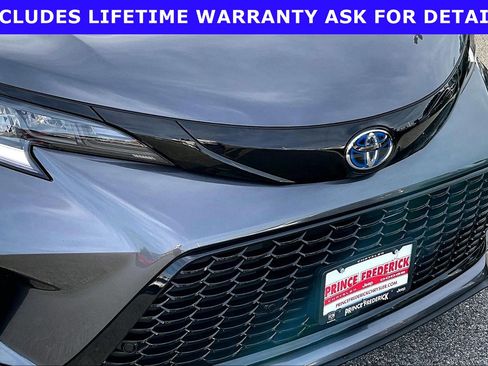 Used 2025 Toyota Sienna XSE w/ XSE Plus Package FWD image 26