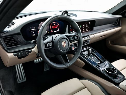 Certified 2025 Porsche 911 Carrera 4 GTS image 4