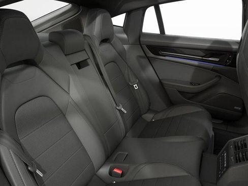 New 2026 Porsche Panamera 4 image 6
