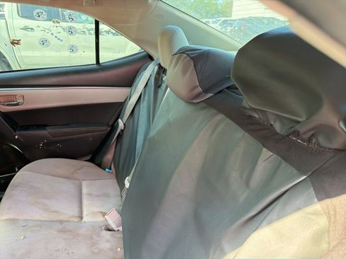 Used 2015 Toyota Corolla LE image 11