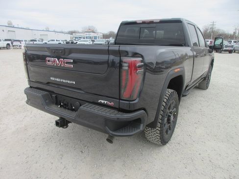 New 2026 GMC Sierra 2500 AT4 w/ AT4 Premium Plus Package image 5