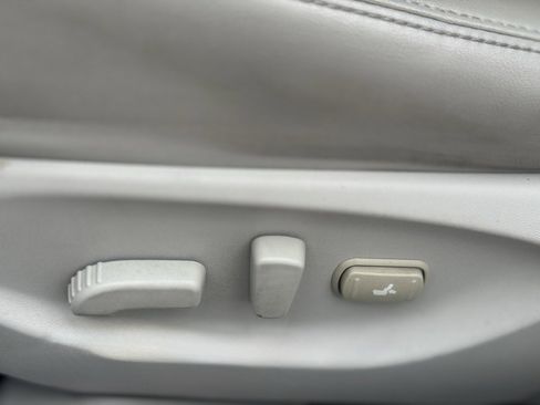 Used 2016 INFINITI Q50 3.0t Premium w/ 3.0T Premium Plus Package image 17