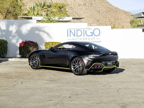 Used 2025 Aston Martin V8 Vantage Coupe image 9