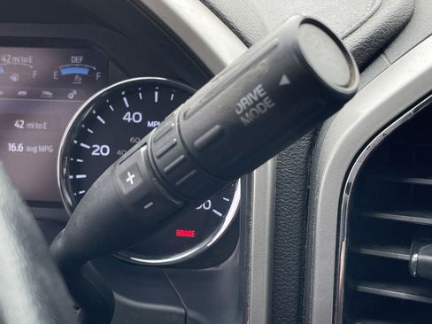 Used 2022 Ford F250 Lariat AWD/4WD image 19