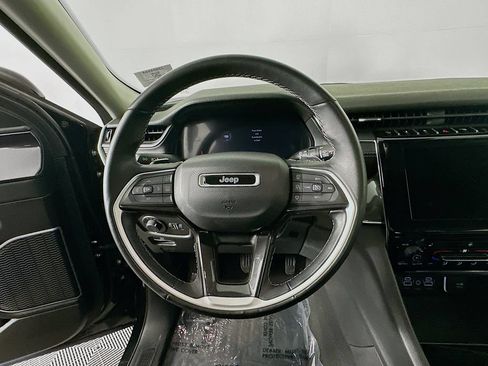 Certified 2022 Jeep Grand Cherokee L Laredo w/ Luxury Tech Group I AWD/4WD image 19