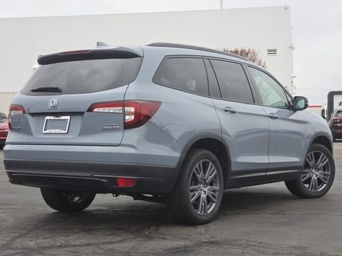 Used 2022 Honda Pilot Sport image 16
