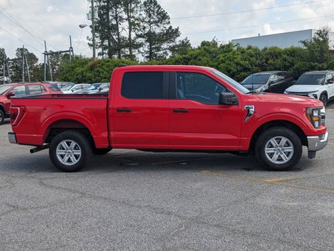 Used 2023 Ford F150 XLT image 3