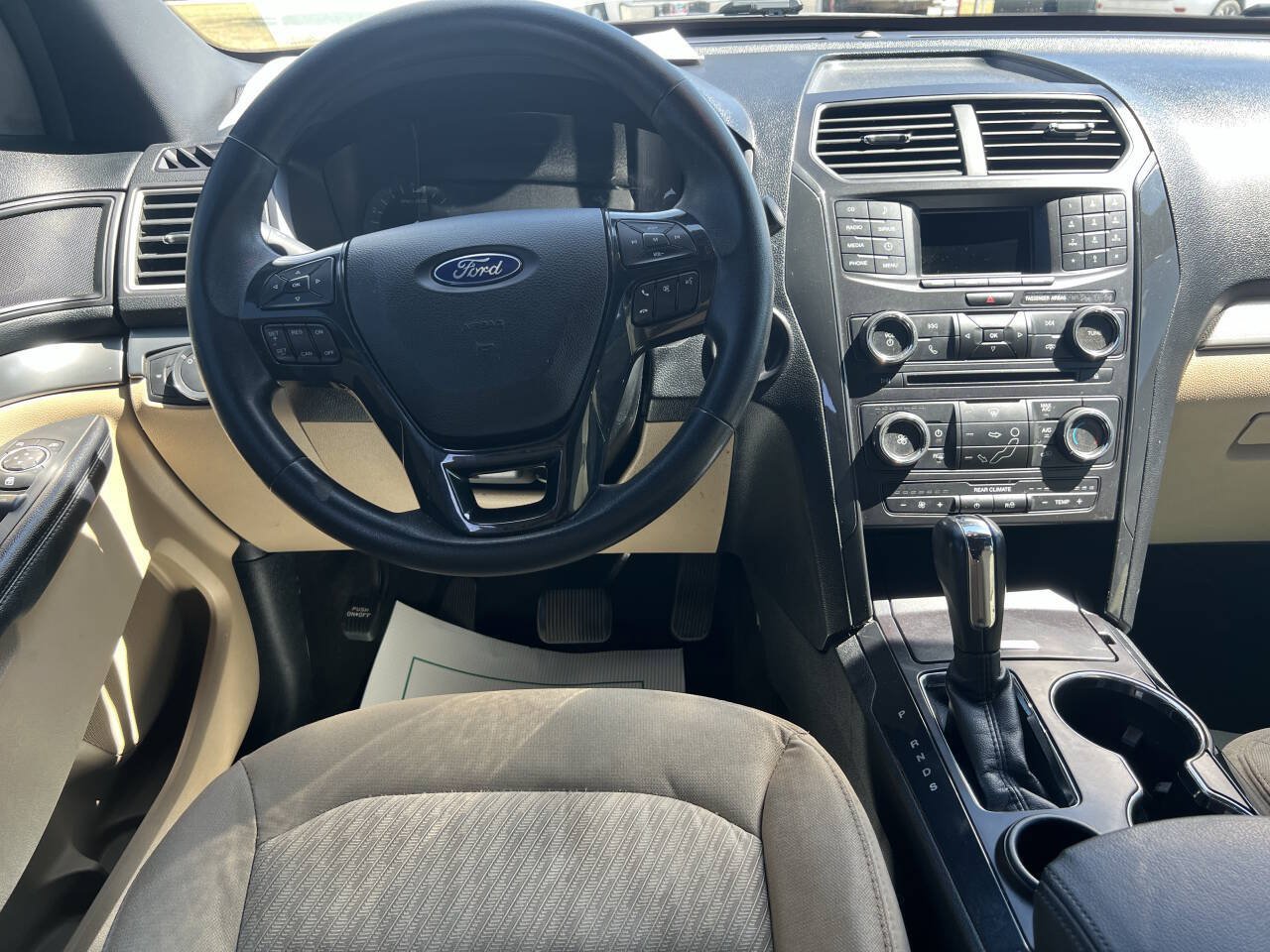 Used 2017 Ford Explorer FWD image 11