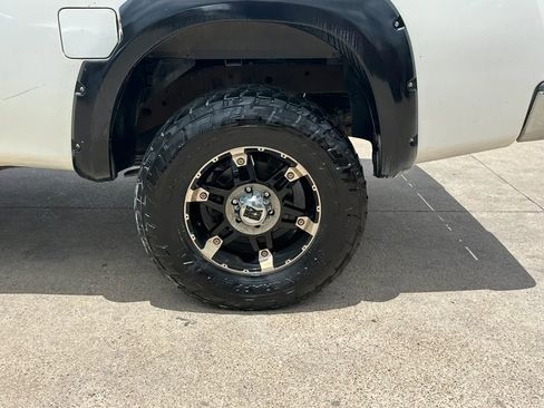 Used 2008 Nissan Titan SE RWD image 16