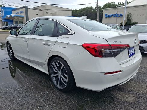 Certified 2024 Honda Civic Touring image 4