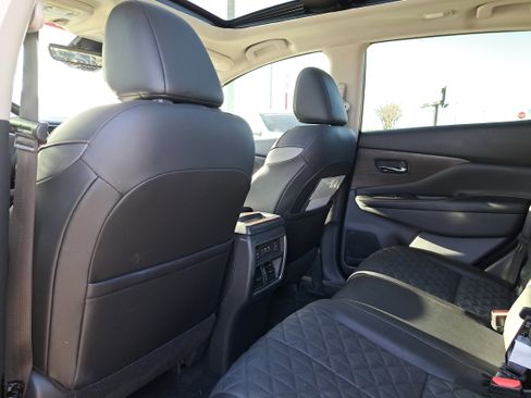 Certified 2024 Nissan Murano Platinum w/ Cargo Package FWD image 19
