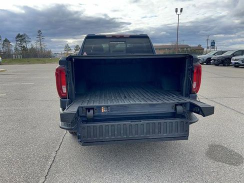 Used 2023 GMC Sierra 1500 Denali w/ Denali Reserve Package AWD/4WD image 12