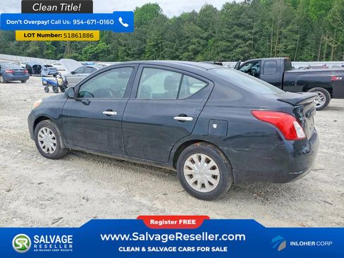 Used 2014 Nissan Versa SV FWD image 3
