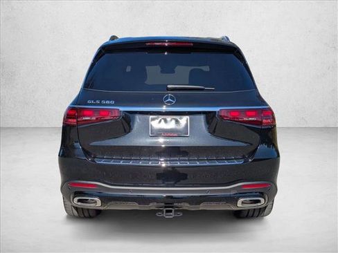 Certified 2026 Mercedes-Benz GLS 580 4MATIC image 7