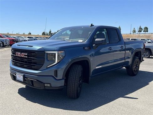 New 2026 GMC Sierra 1500 Elevation w/ LPO, Elevation Black Package image 7