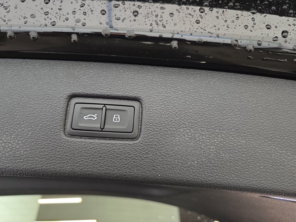 Used 2022 Audi SQ7 Premium Plus AWD/4WD image 16