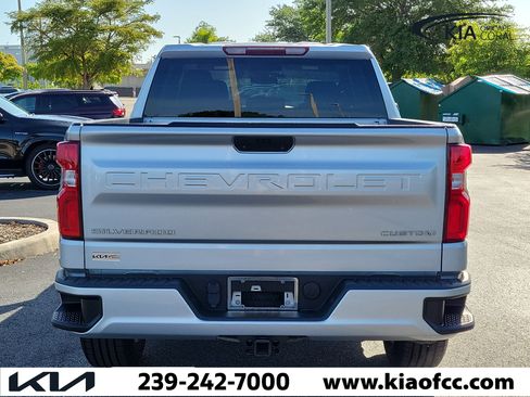 Used 2021 Chevrolet Silverado 1500 Custom image 5