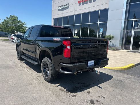Used 2021 Chevrolet Silverado 1500 LT Trail Boss w/ Convenience Package II AWD/4WD image 4