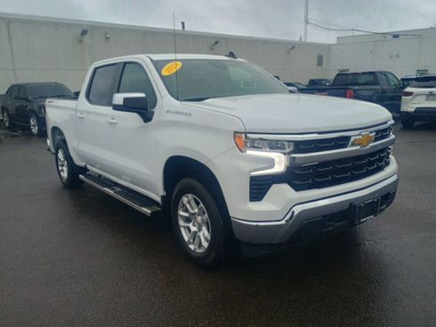 Used 2024 Chevrolet Silverado 1500 LT AWD/4WD image 1