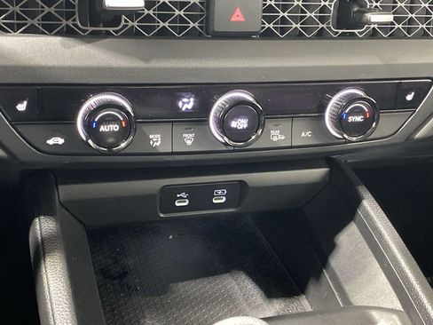 Used 2024 Honda Accord EX image 17