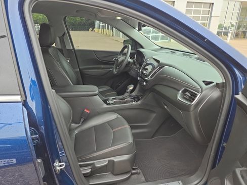 Used 2022 Chevrolet Equinox Premier AWD/4WD image 12