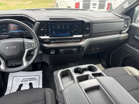 Used 2023 Chevrolet Silverado 1500 RST AWD/4WD image 19