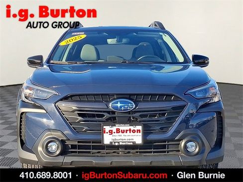 Used 2025 Subaru Outback Premium image 2