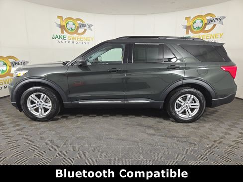Used 2023 Ford Explorer XLT w/ Equipment Group 202A AWD/4WD image 4