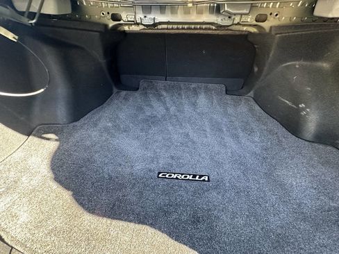 Used 2022 Toyota Corolla LE w/ LE Convenience Package image 18