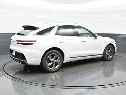 New 2026 Genesis GV70 2.5T Advanced image 6